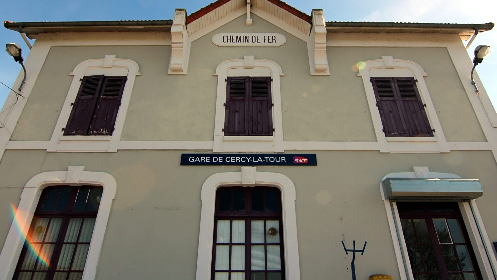 Gare de CERCY-LA-TOUR
