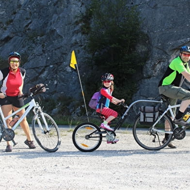 Guided bike ride for children - Vermenton - Grottes d'Arcy 