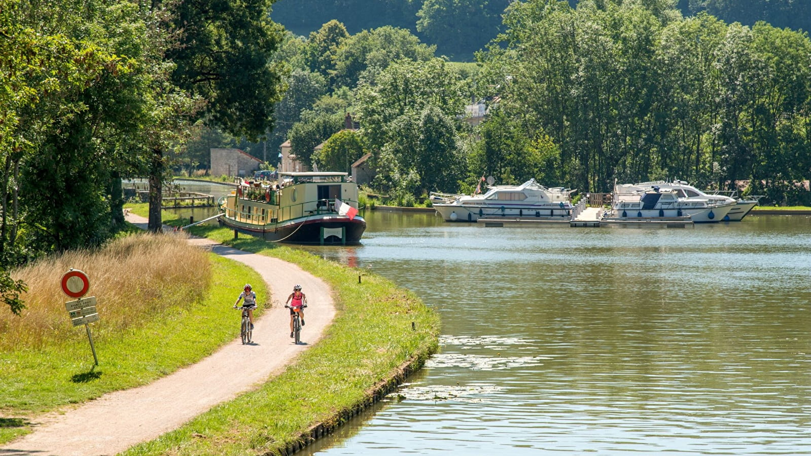 The Tour of Burgundy by bike