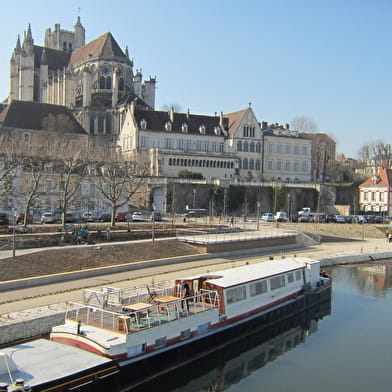 Cycle ride - Auxerre - Joigny - North of Auxerre along the river