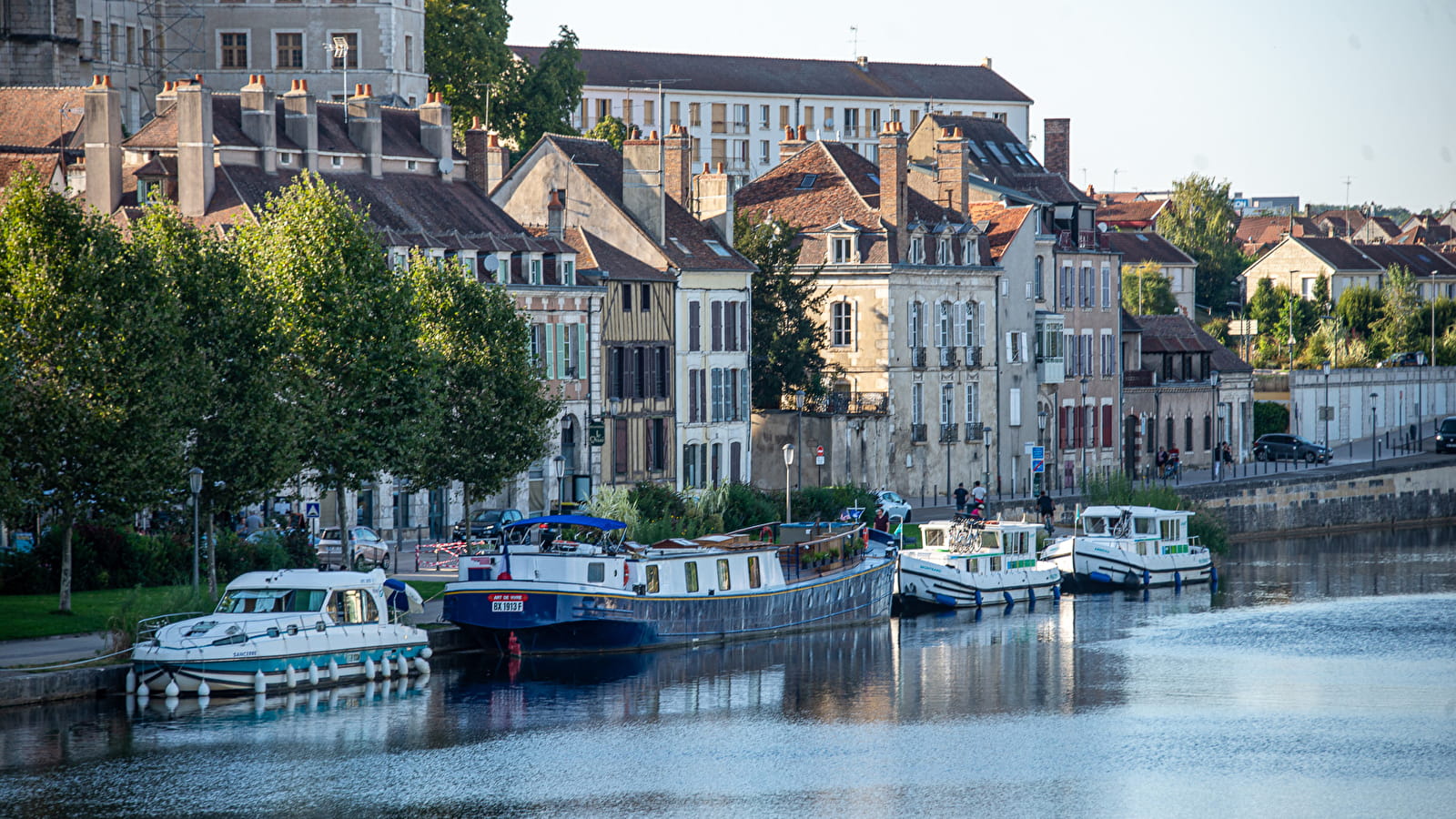 Auxerre in the time of the bargemen