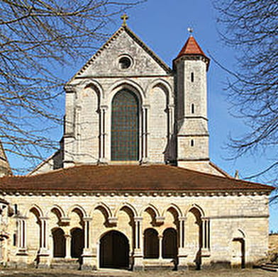 The Abbey of Pontigny, the origins of Chablis