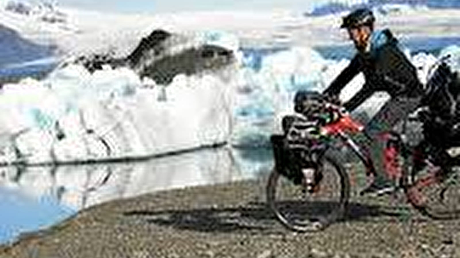 Ciné-Doc Odyslande - Four seasons in Iceland by bike