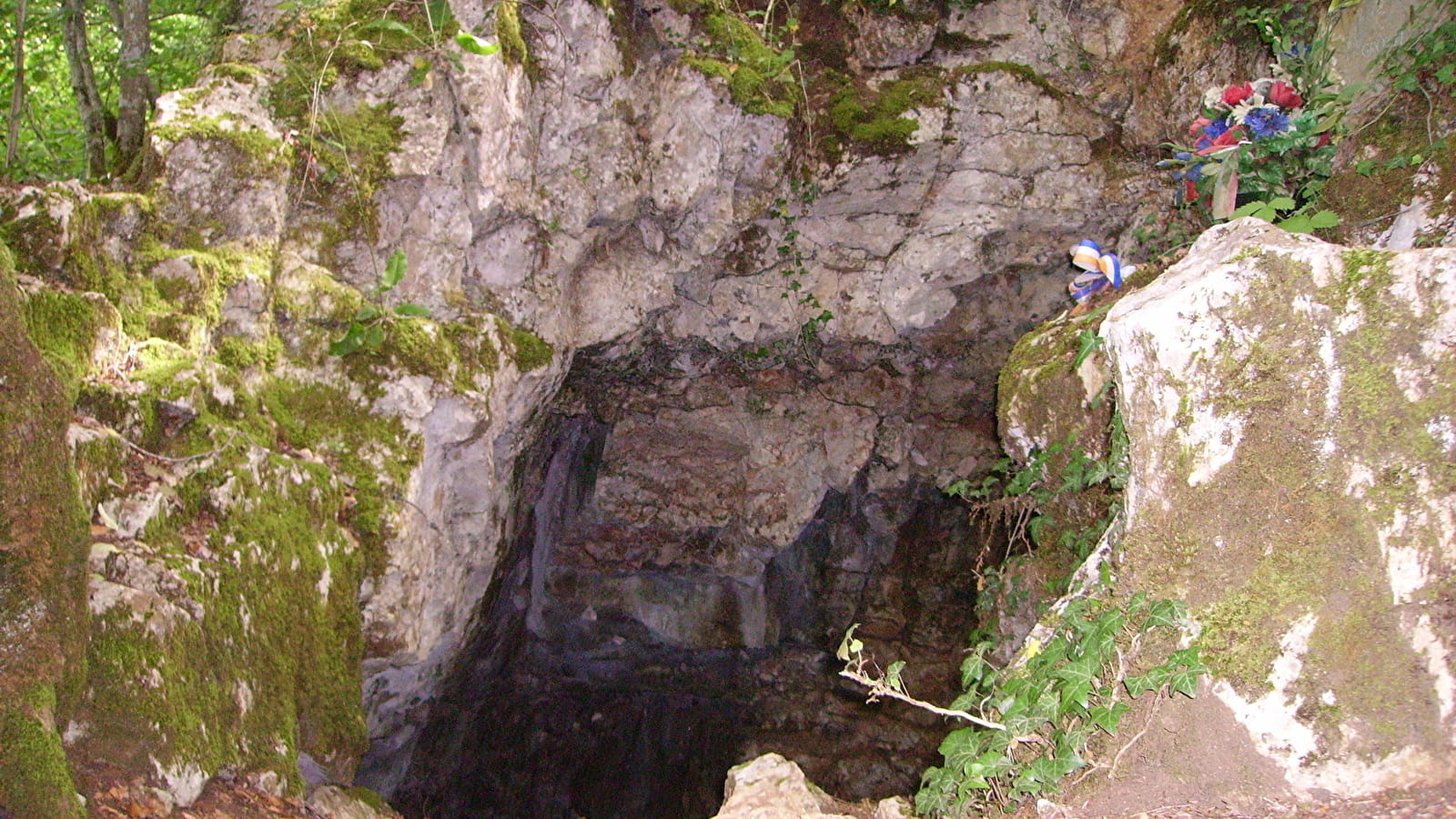 Grotte du Maquis