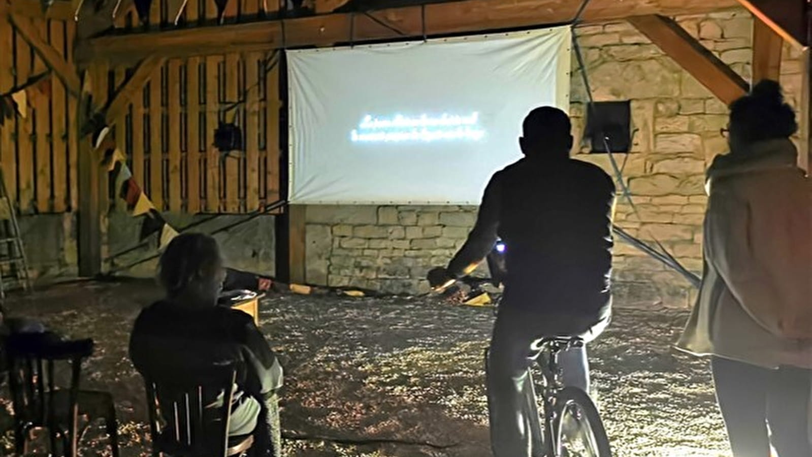 Outdoor screening: Cinécyclo (Nuits des forêts 2024)