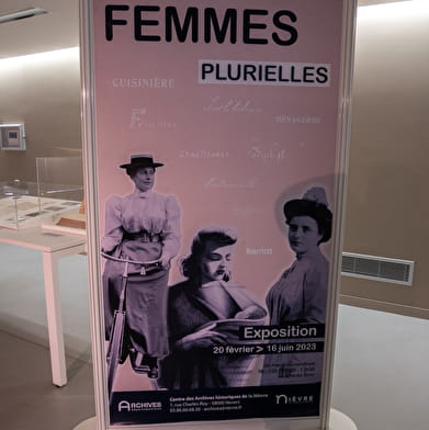Exhibition: Plural Women