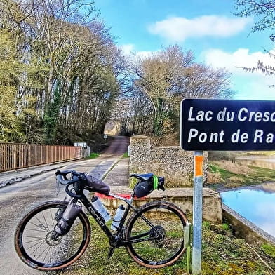 Circuit de Gravel: 225km loop from Avallon